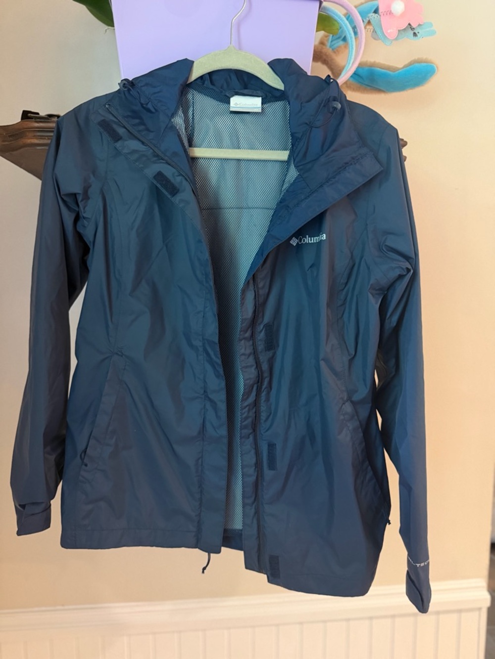 Columbia Women's Dark Blue Waterproof Hooded Shell Jacket